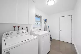 8552 Shadow Wood Blvd, Coral Springs, FL 33071 - Photo 25