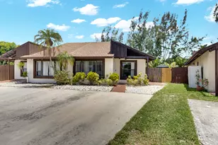 3768 Mil Lake Ct, Greenacres, FL 33463 - Photo 15