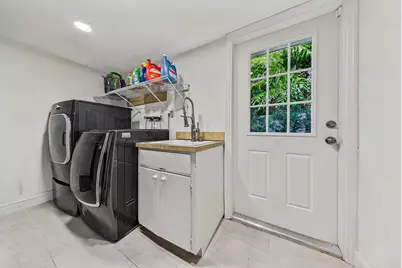 2056 NE 21st Court, Wilton Manors, FL 33305 - Photo 35