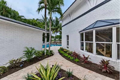 2056 NE 21st Court, Wilton Manors, FL 33305 - Photo 19
