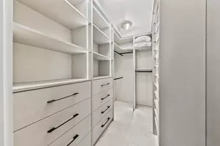 2056 NE 21st Ct, Wilton Manors, FL 33305 - Photo 41