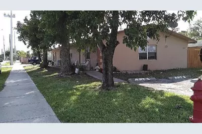 2400 NW 21st Street #3, Fort Lauderdale, FL 33311 - Photo 7