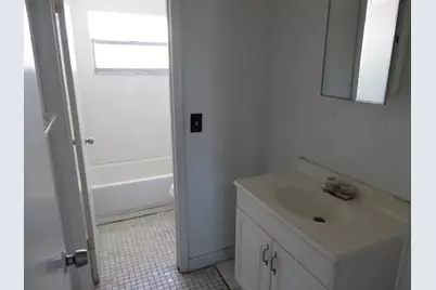 2400 NW 21st Street #3, Fort Lauderdale, FL 33311 - Photo 17