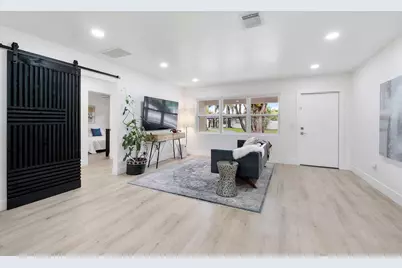 701 SE 5th Court, Pompano Beach, FL 33060 - Photo 11