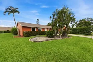 397 La Mancha Ave, Royal Palm Beach, FL 33411 - Photo 5