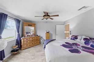 397 La Mancha Ave, Royal Palm Beach, FL 33411 - Photo 17