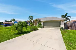 3881 SW Janiga St, Port Saint Lucie, FL 34953 - Photo 3