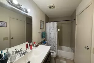 899 W Riverside Dr, Coral Springs, FL 33071 - Photo 9