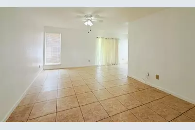 899 W Riverside Drive #611, Coral Springs, FL 33071 - Photo 13