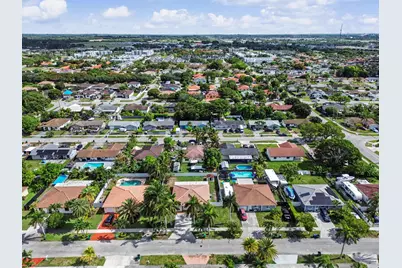 13435 SW 257th Terrace, Homestead, FL 33032 - Photo 5