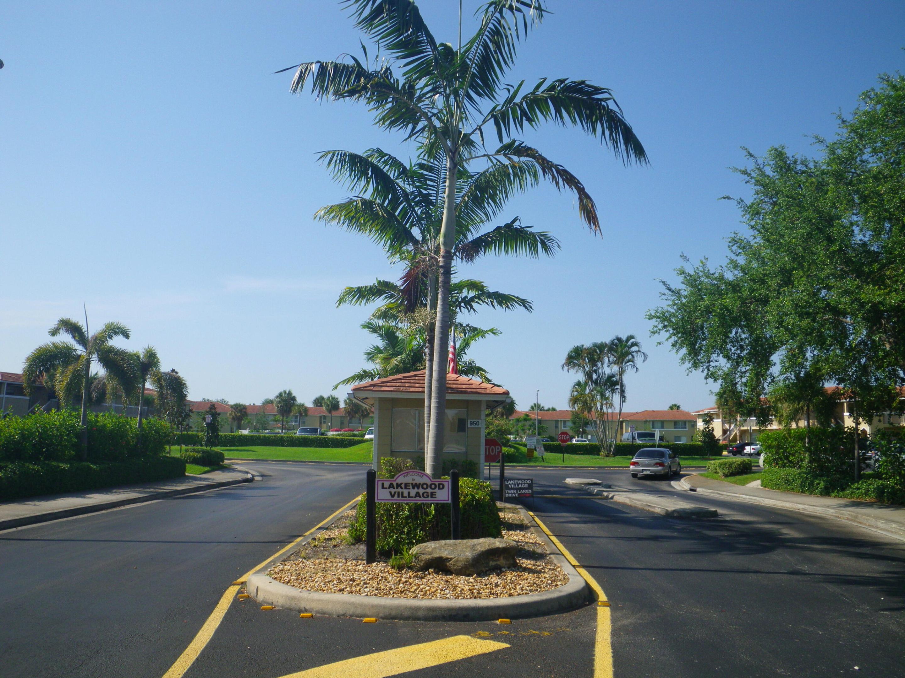 902 Twin Lakes Dr #8-i main architectural view