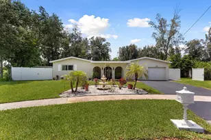 8951 SW 51st Pl, Cooper City, FL 33328 - Photo 5