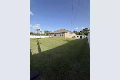 103 SW Oakridge Drive, Port Saint Lucie, FL 34984 - Photo 23