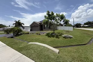 103 SW Oakridge Dr, Port Saint Lucie, FL 34984 - Photo 1