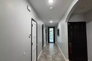 103 SW Oakridge Dr, Port Saint Lucie, FL 34984 - Photo 17