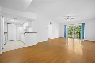 200 N Crestwood Ct N, Royal Palm Beach, FL 33411 - Photo 3