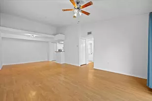 200 N Crestwood Ct N, Royal Palm Beach, FL 33411 - Photo 5