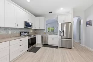 362 NW Granville St, Port Saint Lucie, FL 34986 - Photo 13
