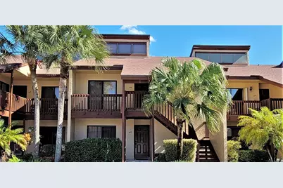 405 Lakeview Drive E, Royal Palm Beach, FL 33411 - Photo 1