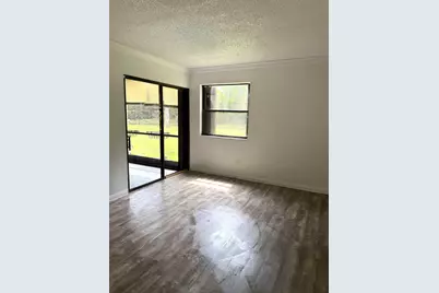 405 Lakeview Drive E, Royal Palm Beach, FL 33411 - Photo 5