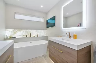 725 NE 36th St, Boca Raton, FL 33431 - Photo 27