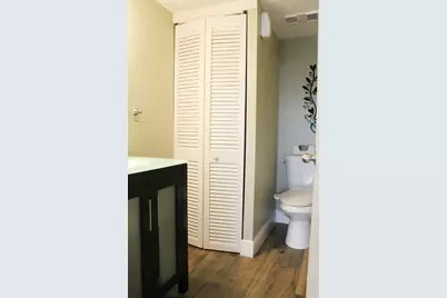 1830 Embassy Drive #306, West Palm Beach, FL 33401 - Photo 11
