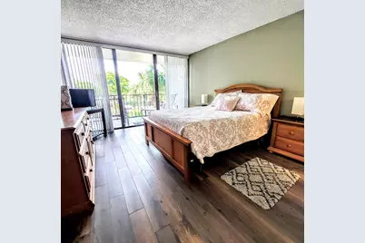 1830 Embassy Drive #306, West Palm Beach, FL 33401 - Photo 7