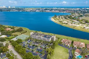 1830 Embassy Dr, West Palm Beach, FL 33401 - Photo 19