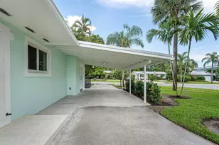 945 Westwind Dr, North Palm Beach, FL 33408 - Photo 3