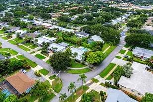 945 Westwind Dr, North Palm Beach, FL 33408 - Photo 39