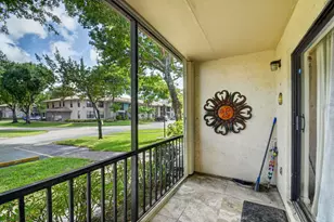 9810 Pineapple Tree Dr, Boynton Beach, FL 33436 - Photo 29