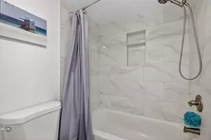 9810 Pineapple Tree Dr, Boynton Beach, FL 33436 - Photo 19