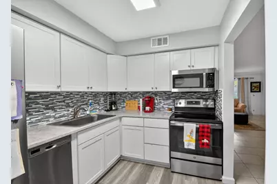 9810 Pineapple Tree Drive #103, Boynton Beach, FL 33436 - Photo 13
