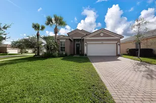 9563 SW Flowermound Cir, Port Saint Lucie, FL 34987 - Photo 5