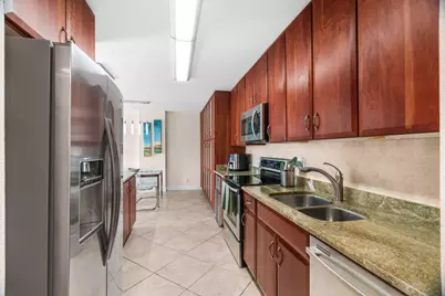 950 Ponce De Leon Road #4030, Boca Raton, FL 33432 - Photo 5