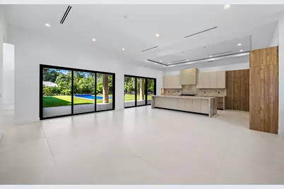 14817 Paddock Drive, Wellington, FL 33414 - Photo 15