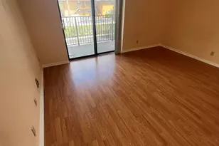 960 NW 45th St, Deerfield Beach, FL 33064 - Photo 5