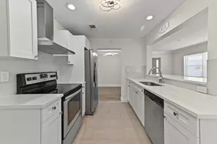 717 SW 16th St, Boynton Beach, FL 33426 - Photo 11