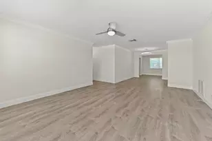 717 SW 16th St, Boynton Beach, FL 33426 - Photo 5