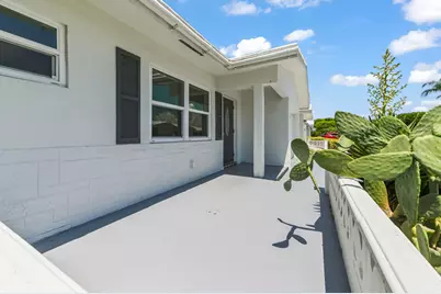717 SW 16th Street, Boynton Beach, FL 33426 - Photo 3