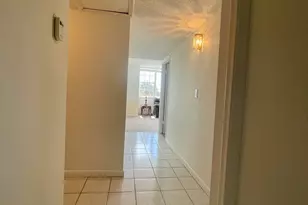250 NE 20th St, Boca Raton, FL 33431 - Photo 9