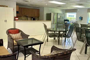 250 NE 20th St, Boca Raton, FL 33431 - Photo 35