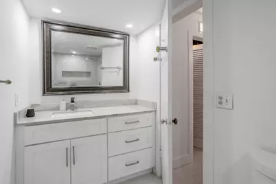 700 SE 6th Avenue #107, Deerfield Beach, FL 33441 - Photo 11