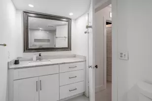 700 SE 6th Ave, Deerfield Beach, FL 33441 - Photo 11