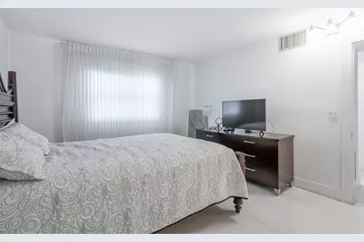700 SE 6th Avenue #107, Deerfield Beach, FL 33441 - Photo 9