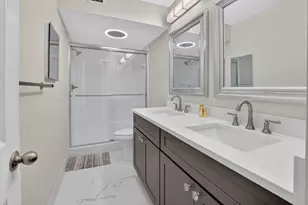 2070 Homewood Blvd, Delray Beach, FL 33445 - Photo 17