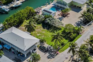 149 Iroquois Dr, Islamorada, FL 33036 - Photo 1