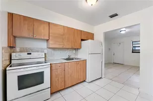 747 NW 14th Way, Fort Lauderdale, FL 33311 - Photo 7
