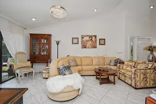 9708 Erica Ct, Boca Raton, FL 33496 - Photo 13