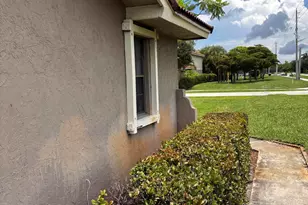 12761 Westhampton Cir, Wellington, FL 33414 - Photo 25